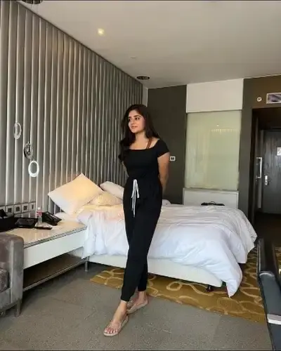 Call Girls Service in Somvarpet